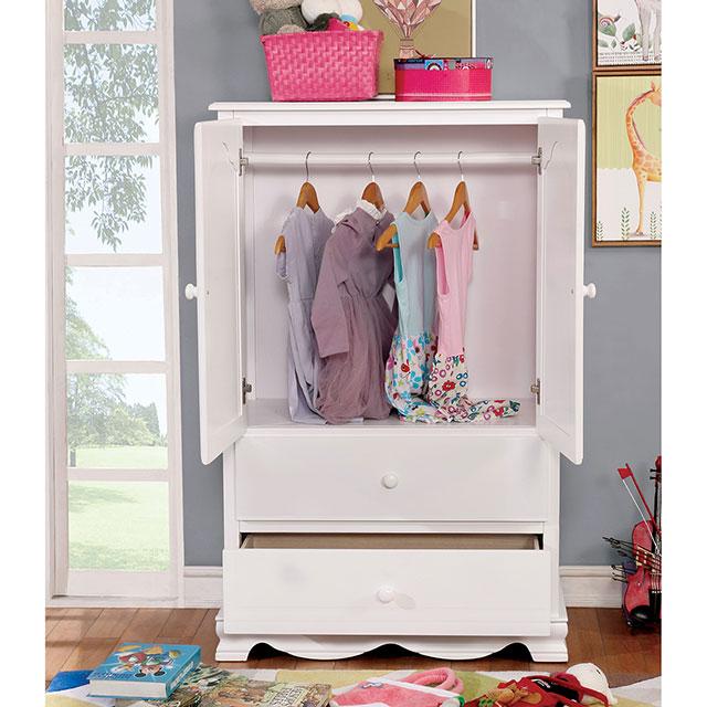 Dani Armoire